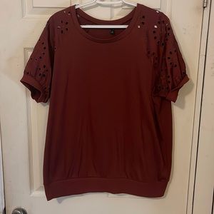 Torrid top with cute design on sleeves, torrid size 1 (18/20)